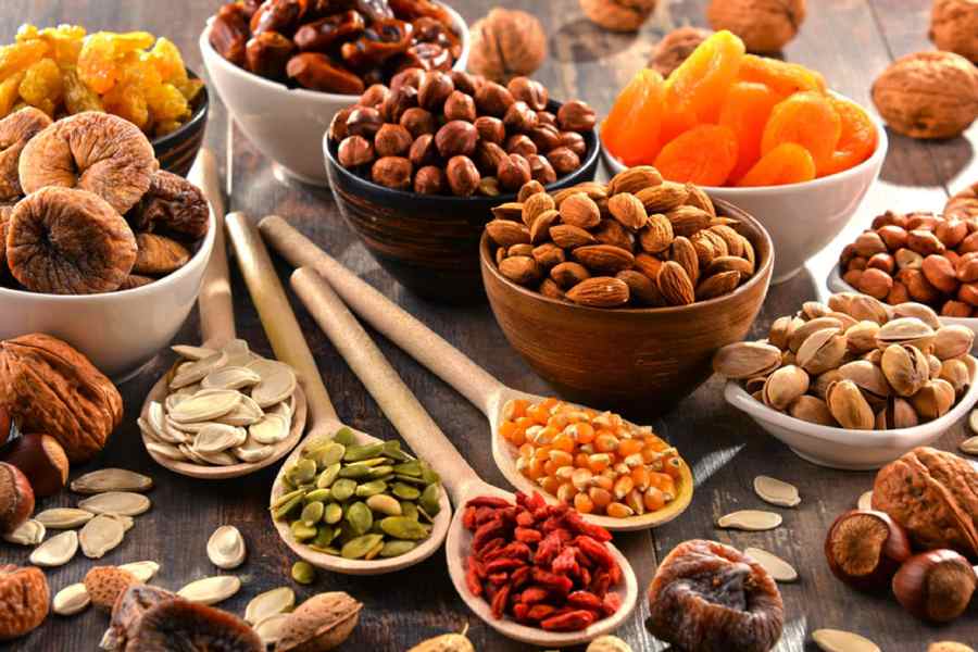 Which dry fruit should one eat and avoid in the morning.