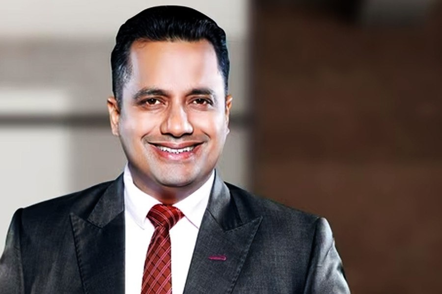 All you need to know about motivational speaker and youtuber Vivek Bindra, accused of domestic violence