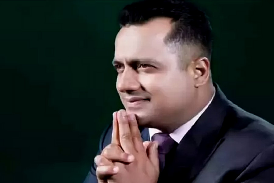 All you need to know about motivational speaker and youtuber Vivek Bindra, accused of domestic violence