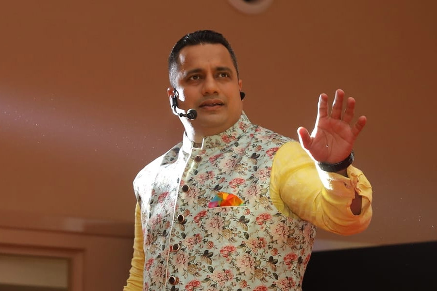 All you need to know about motivational speaker and youtuber Vivek Bindra, accused of domestic violence