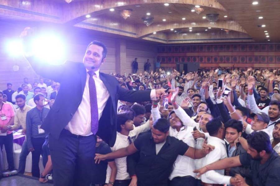 All you need to know about motivational speaker and youtuber Vivek Bindra, accused of domestic violence