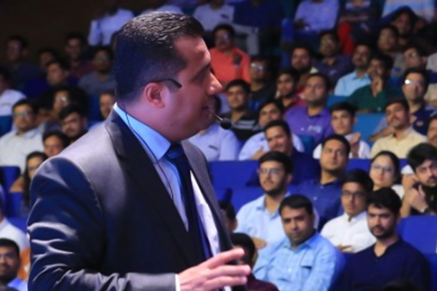 All you need to know about motivational speaker and youtuber Vivek Bindra, accused of domestic violence