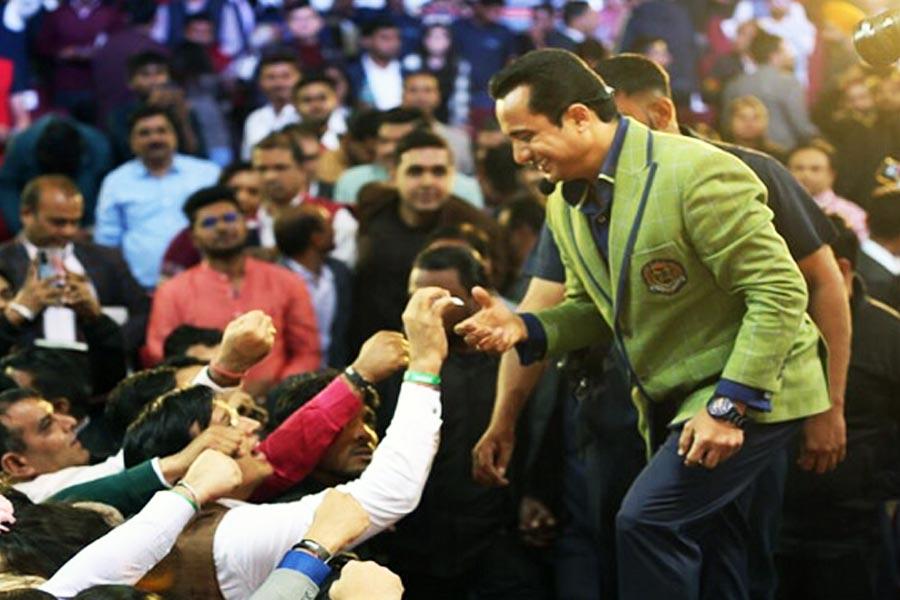 All you need to know about motivational speaker and youtuber Vivek Bindra, accused of domestic violence