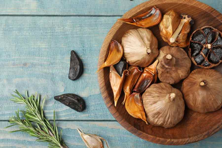 Five miraculous benefits of black garlic.