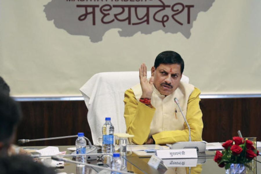 তবে প্রত্যাশিত ভাবেই ধারের দায়কে পাত্তা দেননি নতুন মুখ্যমন্ত্রী। রাজনীতিবিদরা তা করেনও না। বিধানসভাকে তিনি আশ্বস্ত করেছেন, ‘কোনও সমস্যা নেই’ জানিয়ে। 