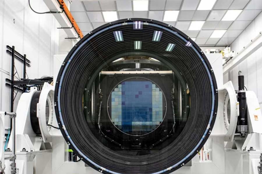 ৩২০০ মেগা পিক্সেলের ছবি তোলে এসএলএসি ক্যামেরা। প্রায় ২০ বছর আগে এই ক্যামেরা নির্মাণের কাজ শুরু হয়েছিল।