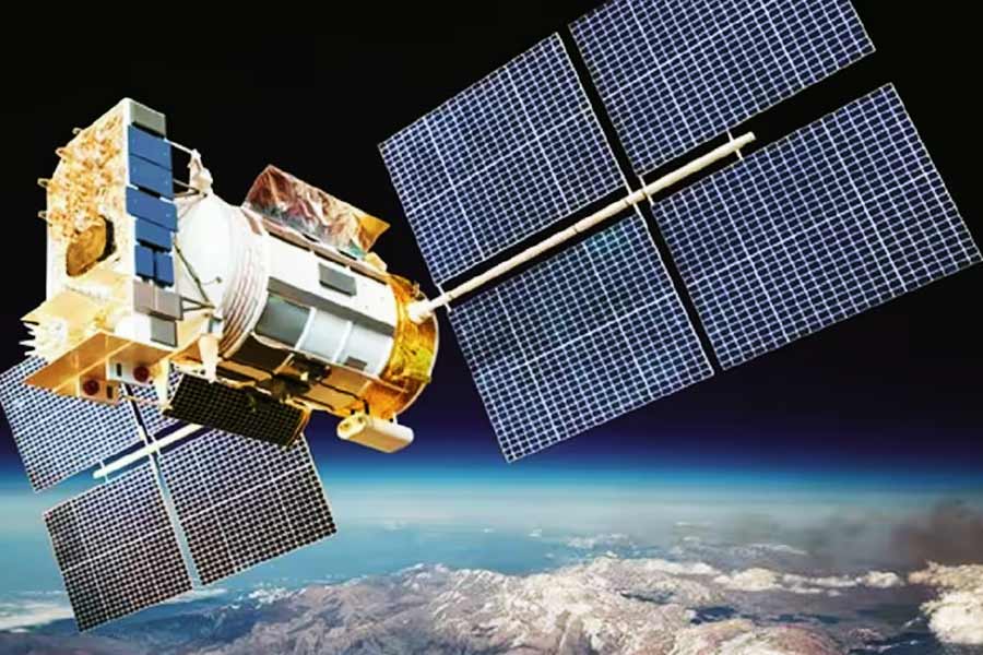 China has launched a secret military spy satellite to watch over indo-pacific region 