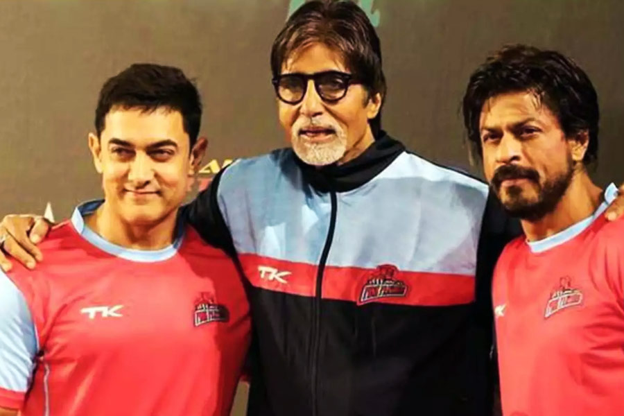 বলিপাড়া সূত্রে খবর, সম্পত্তির নিরিখে অমিতাভ, শাহরুখ, আমিরের মতো সর্বোচ্চ উপার্জনকারী অভিনেতাদের টপকে গিয়েছে বলিউডের তিন ভাইয়ের পরিবার।