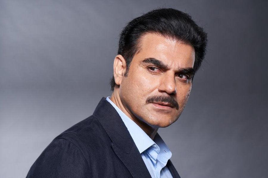 বলিপাড়া সূত্রে খবর, আরবাজ়ের মোট সম্পত্তির পরিমাণ ৫০০ কোটি টাকা।