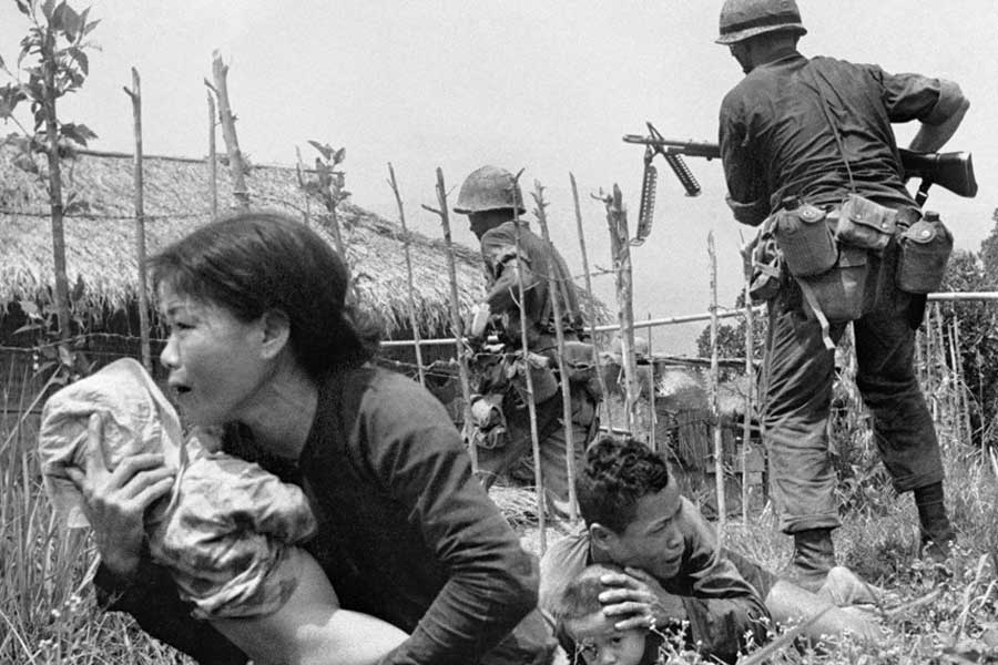 Daniel Ellsberg leaked Pantagon Paper