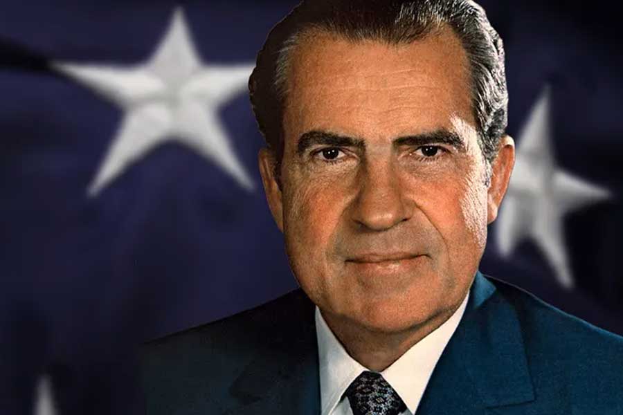 Daniel Ellsberg leaked Pantagon Paper