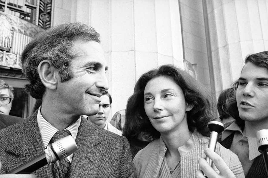 Daniel Ellsberg leaked Pantagon Paper