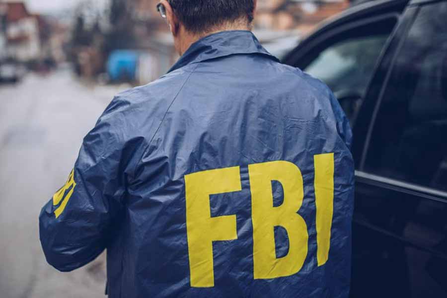 আমেরিকায় পড়তে যাওয়া এক ভারতীয় ছাত্রীর ব্যাপারে খুঁটিনাটি জানতে চাইছে এফবিআই। 