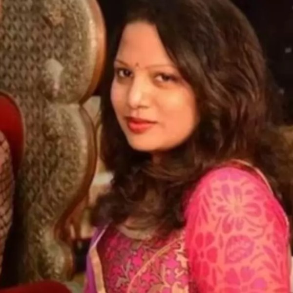 কিন্তু এক জন নিখোঁজ ভারতীয় ছাত্রীর জন্য এত অর্থ কেন খরচ করতে চায় আমেরিকার গোয়েন্দা সংস্থা?