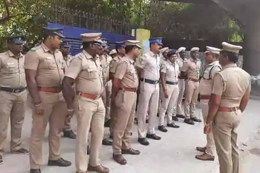 রিজার্ভ ব্যাঙ্কের তরফে অভিযোগ পেয়ে নড়েচড়ে বসে চেন্নাই পুলিশ।