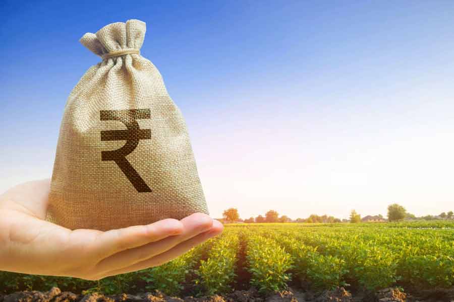 তদন্তে উঠে আসে, কোটি কোটি টাকা তোলা হয়েছিল গ্রাহকদের থেকে। শুধু অম্বত্তূর শাখার গ্রাহকদের থেকেই দু’কোটি টাকা তোলা হয়েছিল।