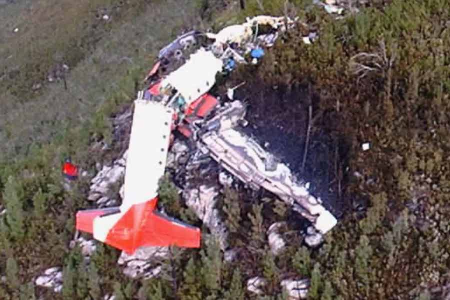 image of plane crash 