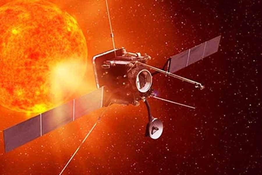 ‘ল্যাঙ্গরেঞ্জ পয়েন্ট ওয়ান’কে সূর্যের বাড়ির ‘চৌকাঠ’ বলার কারণ একটাই। এই ‘ল্যাঙ্গরেঞ্জ পয়েন্ট ওয়ান’ থেকে নিরবচ্ছিন্ন ভাবে কোনও প্রতিকূলতা ছাড়াই সূর্যকে ঝকঝকে স্পষ্ট দেখা যায়। আহরণ করা যায় সূর্যের আবহাওয়া, সূর্যের চৌম্বকক্ষেত্র, সৌরঝড়, পৃথিবীতে তার প্রভাব, এই সব কিছু সম্পর্কে তথ্য।