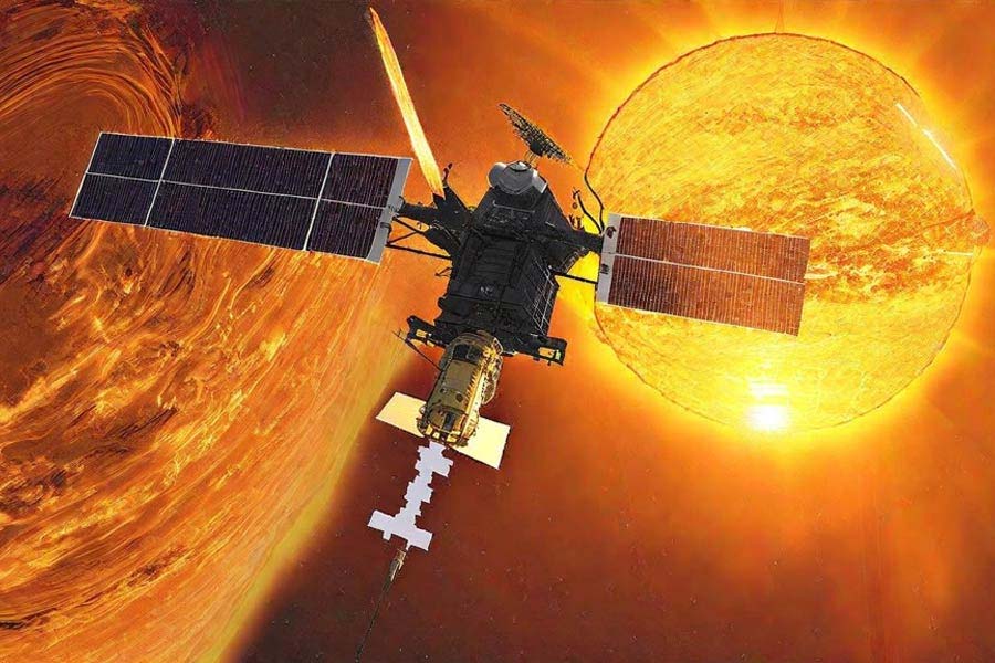 পৃথিবীর আকর্ষণ ক্ষেত্রের টান সামলাতে তো হবেই, সেই সঙ্গে থাকবে অন্যান্য মহাজাগতিক বস্তুর আকর্ষণ-বিকর্ষণজনিত ঝুঁকিও।