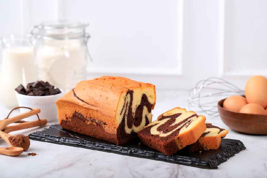 How to prepare mouth-watering homemade marble cake.