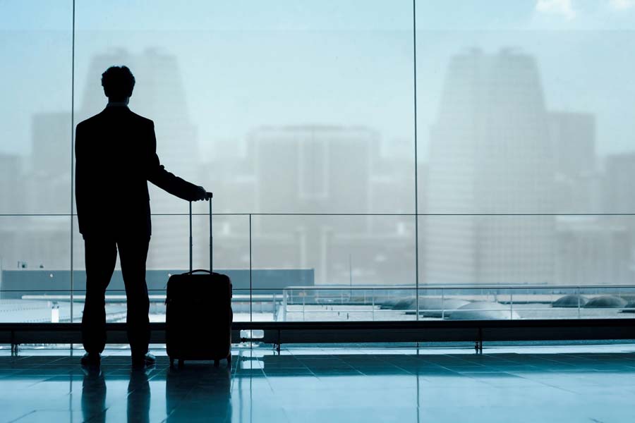 কানাডায় গত দু’বছর ধরে রয়েছেন কেরলের বাসিন্দা অ্যালান রেগি ভার্গিস। সংবাদমাধ্যম ইন্ডিয়া টুডে-কে দেওয়া সাক্ষাৎকারে তিনি বলেন, ‘‘ভাল চাকরি, ভাল বেতনের আশাতেই কেরল ছেড়েছি। কানাডায় পরিকাঠামো অনেক ভাল। জীবনযাত্রার মানও উন্নত। স্বাধীনতাও অনেক বেশি।’’