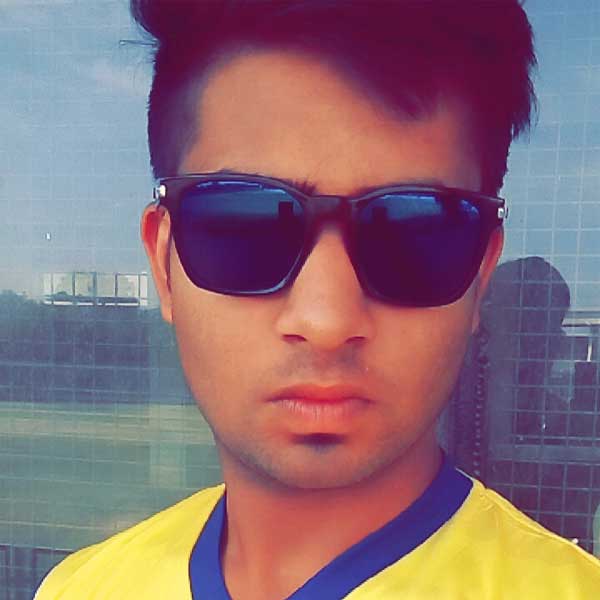 সেই কৌশল যে কাজে লেগেছিল, তার প্রমাণ মৃণাঙ্কের ইনস্টাগ্রাম অনুরাগীর সংখ্যা। সেখানে ৪০ হাজার নেটাগরিক ফলো করেন মৃণাঙ্ককে। 