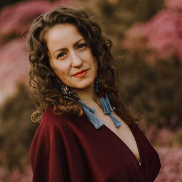 নিজের অনুভূতির বর্ণনা দিয়ে সনিয়া বলেছেন, ‘‘গাছকে দেখেও শরীরী প্রেম জাগতে পারে। তবে মানুষের শরীরী প্রেমের সঙ্গে এই প্রেমের কিছু তফাত আছে। গাছের সঙ্গে আমি যৌনতায় লিপ্ত হই না।’’