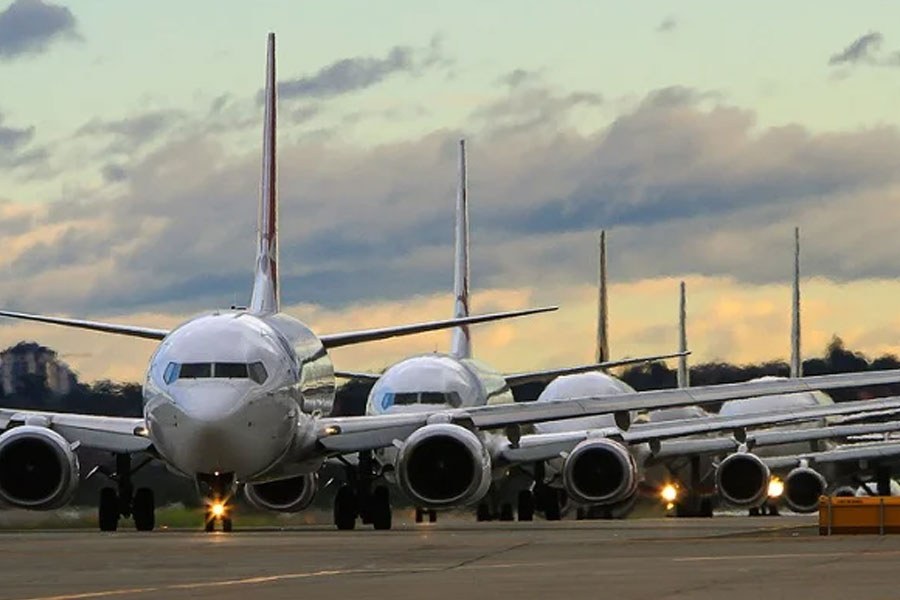 রানওয়ের পাশাপাশি নতুন টার্মিনাল ভবনে থাকবে সমান্তরাল ট্যাক্সি ট্র্যাক এবং অতিরিক্ত ১৮টি এয়ারক্রাফ্‌ট পার্কিংয়ের সুবিধাও।