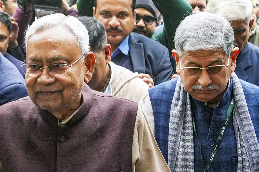 Nitish Kumar new JDU chief as Lalan Singh steps down from his post