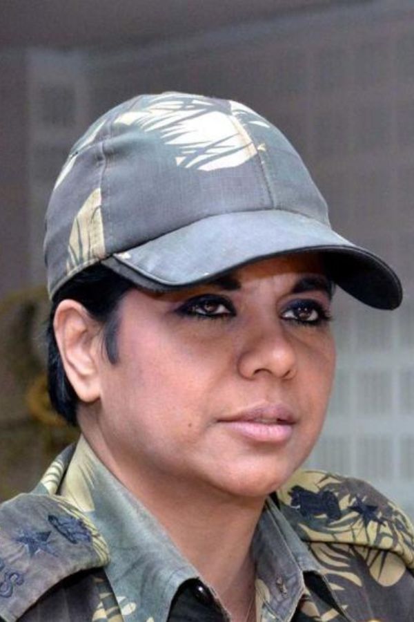 ভারতীর অবশ্য দাবি, “মামলা বিচারাধীন। তাই মন্তব্য করব না। তবে এটুকু বলব, ওই টাকা আমার নয়। সময়ে সব জানতে পারবেন।”