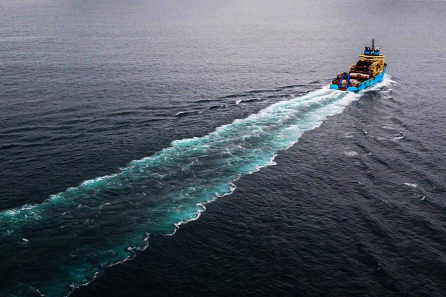 সিএসআইআরও-এর তরফে ‘হাই রেজ়োলিউশন ম্যাপিং’ পদ্ধতি ব্যবহার করে দক্ষিণ মহাসাগরে অনুসন্ধান চালানো হয়। মহাসাগরের যে অংশে ‘আন্টার্কটিক সারকামপোল কারেন্ট’ নামে য‌ে তীব্র গতির স্রোত বয়ে যায়, সেখানেই অতলে সন্ধান চালিয়েছে সিএসআইআরও।