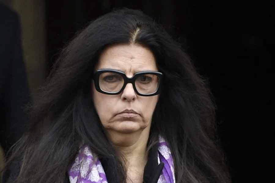 ফোর্বস সূত্রে খবর, সম্পত্তির নিরিখে সারা বিশ্বে ধনীদের তালিকায় দ্বাদশ স্থানে রয়েছেন ফ্রাঙ্কোইস। 