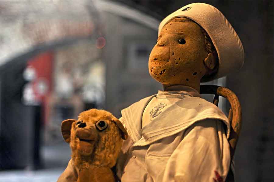 Why Robert the doll is haunted and what is the story behind it 