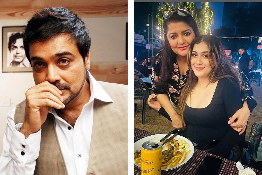 Actrss Pallavi Chatterjee shares a photo with brother Prosenjit Chatterjee’s daughter Prerona
