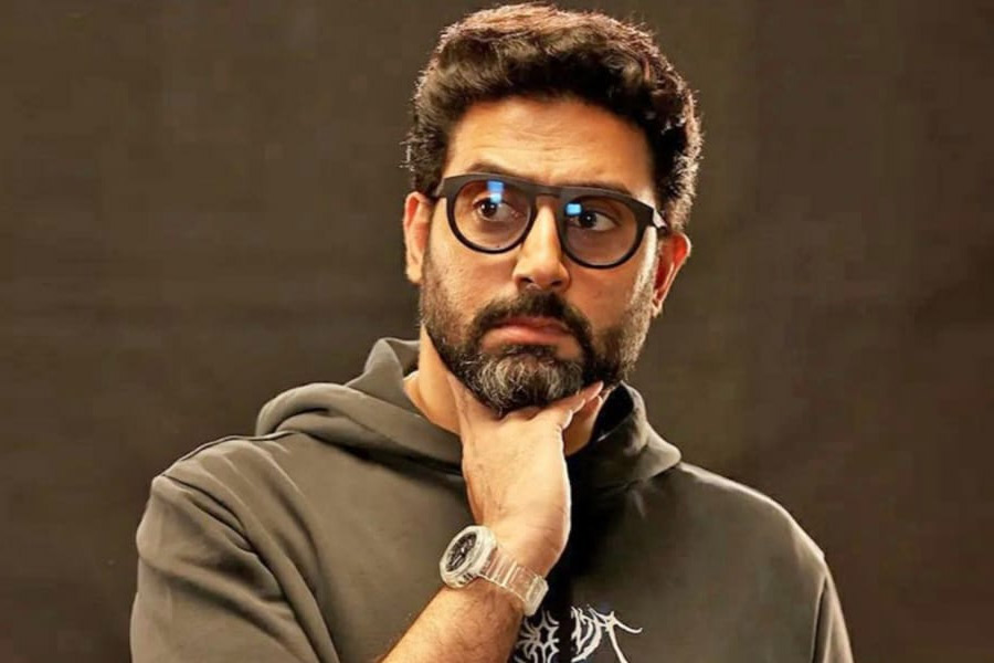 Bollywood actor Abhishek Bachchan blames director Rakeysh Omprakash Mehra for rejecting Rang De Basanti movie 