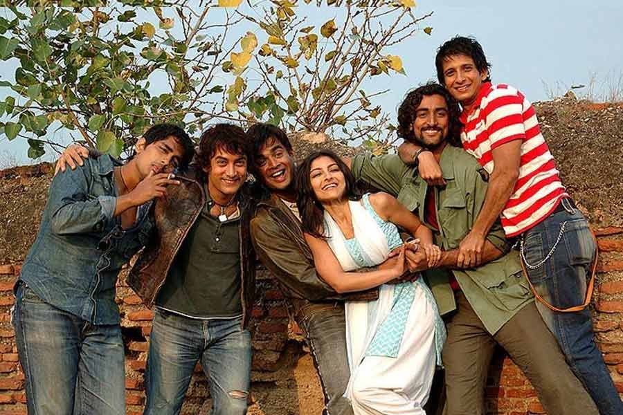 Bollywood actor Abhishek Bachchan blames director Rakeysh Omprakash Mehra for rejecting Rang De Basanti movie 