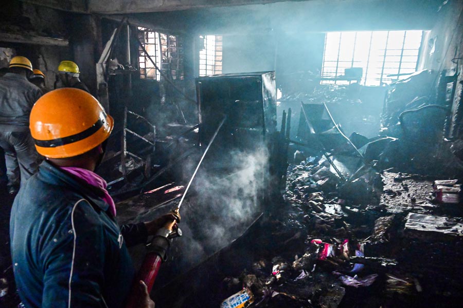 An image of Dhanbad fire incident