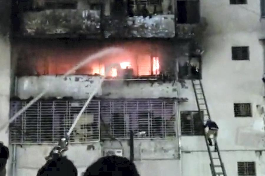 Fire broke out at a multistoried building in Dhanbad