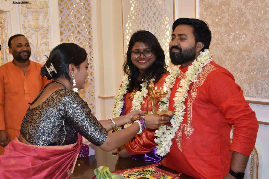 বন্ধুবান্ধবদের নিয়ে ঘুরে আসতে পারেন ভূতের রাজা দিল বর রেস্তরাঁ থেকে।