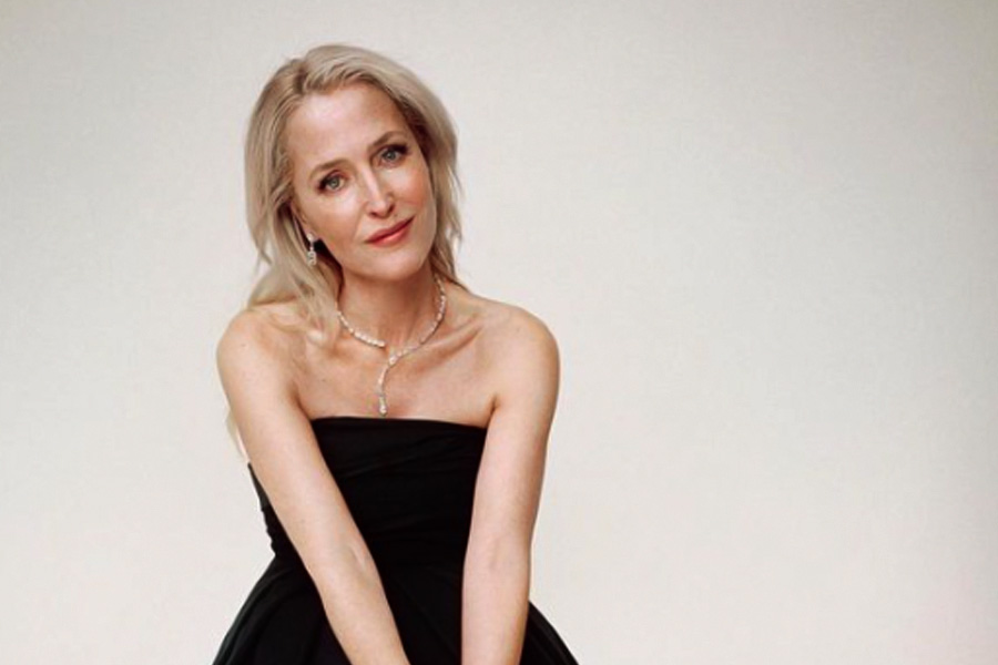 ‘গোল্ডেন গ্লোব’ জয়ী অভিনেত্রী বলেছেন, ‘‘মহিলা হিসাবে আমরা জানি যে, ‘যৌনতা’ নিছক কোনও শব্দ নয়। এর প্রকৃত অর্থ আক্ষরিক অর্থের থেকে অনেক গভীর। কিন্তু আমরা অনেকেই এ সম্পর্কে কথা বলি না।’’