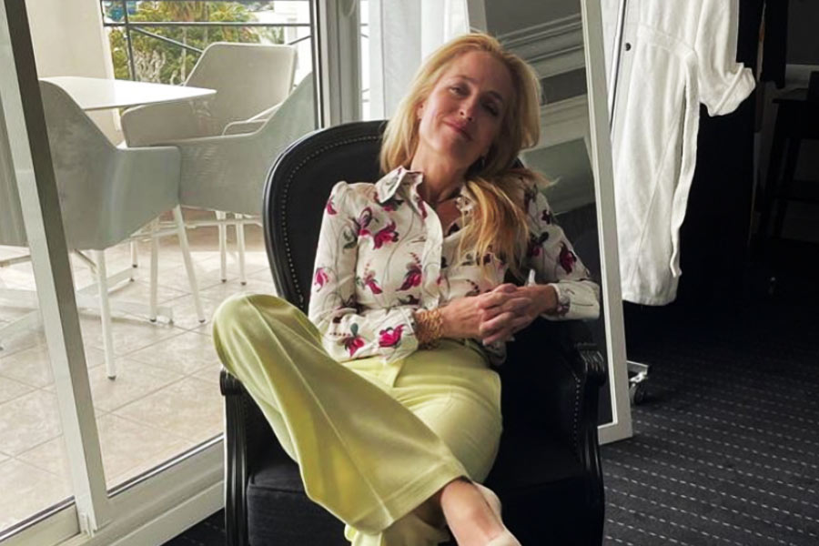 ইনস্টাগ্রাম ভিডিয়োতে তিনি আরও বলেছেন, ‘‘সেই তালার চাবি আমার কাছে রয়েছে। আমি একটি বই লিখছি। যেখানে আপনাদের যৌন ইচ্ছা এবং কল্পনাগুলিকে জায়গা দিতে চাই। আপনারা বেনামে এই চিঠিগুলি আমাকে পাঠাতে পারেন।’’