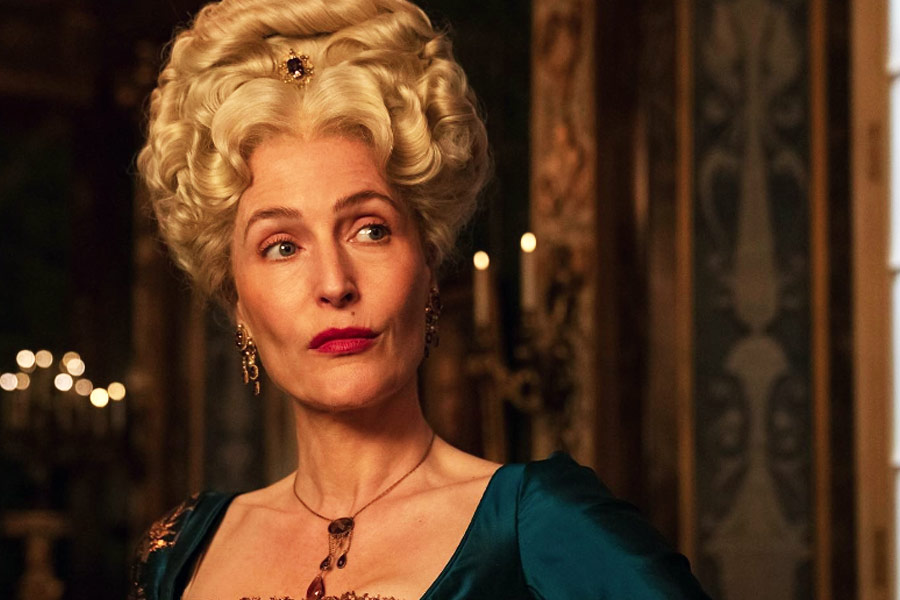 যৌনতা নিয়ে মন খুলে কথা বলতে এবং যৌনতায় আরও উত্তেজনা আনতে গিলিয়ান মহিলাদের যৌন কল্পনাগুলি তাঁকে জানানোর অনুরোধ করেছেন।