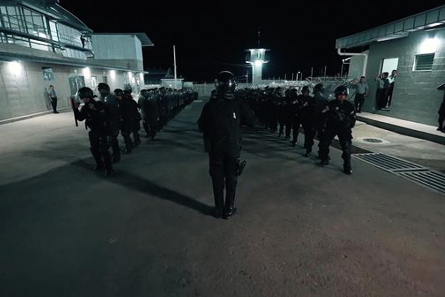 image of largest prison in El Salvador