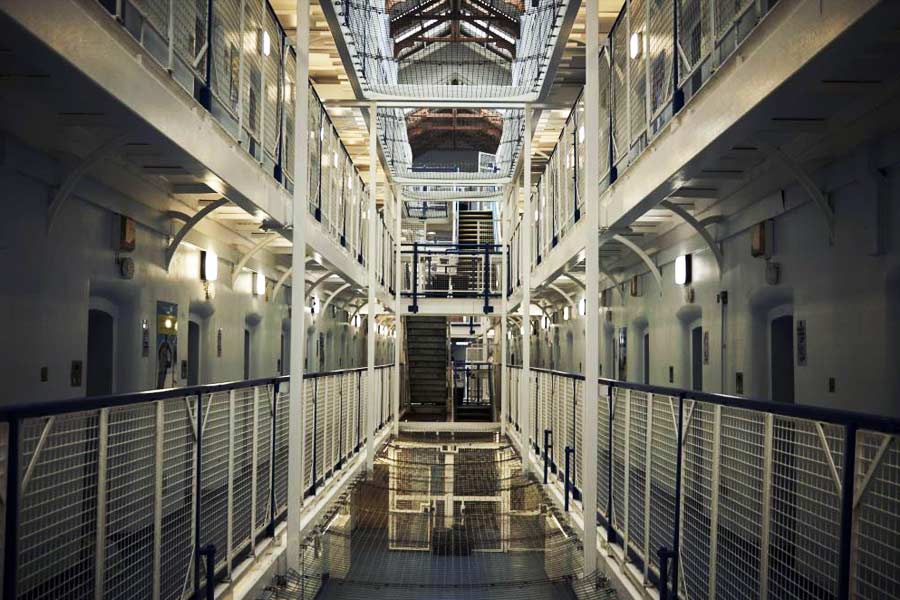 image of largest prison in El Salvador