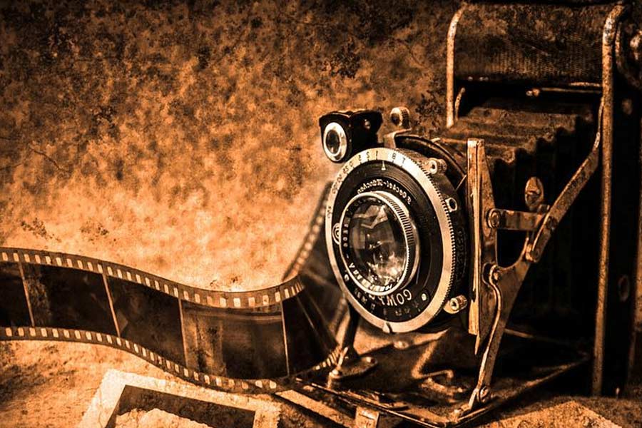 পরে জানা যায়, ওমানে আটকে থাকা ছেলে তাঁর ‘উম্মা’কে শেষ বারের মতো দেখতে না পেয়ে এই পোস্টটি করেন। ক্রমশ তা ভাইরাল হয়। সেই কাহিনি নিয়ে তৈরি হয় সিনেমা।