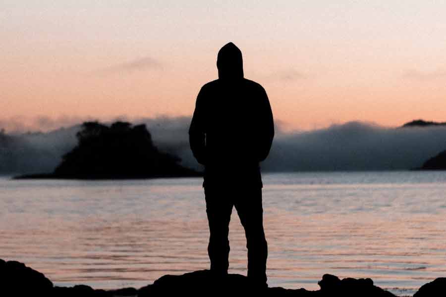 শ্রীধরন এখনও শিহরিত হন এটা ভেবে যে যদি তাঁদের জীবনে সুবেইদা নামে মহিলা না আসতেন তা হলে কী হত! একে গরিব, তার উপর ‘নিচু জাত’। সবাই দাবিয়ে রাখার চেষ্টা করত। তবে ওই মহিলার ছত্রছায়ায় এসে শ্রীধরন শিখেছেন মাথা উঁচু করে বাঁচতে। শিখিয়েছেন, কখনও নিজের অস্তিত্বকে খাটো করে না দেখতে।