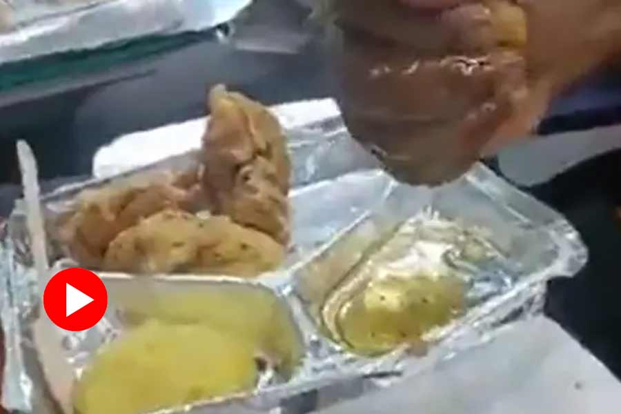 Food served in Vande Bharat Express is allegedly of bad quality.