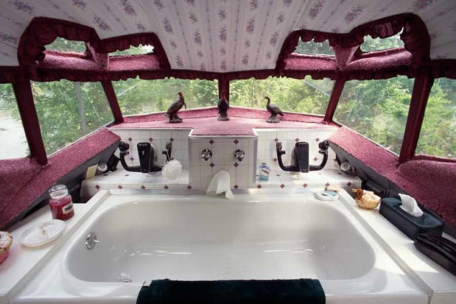 Picture of Jo Ann Ussery, who lived inside airplane