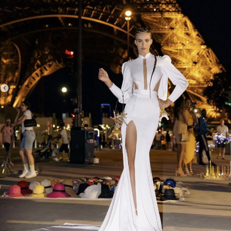 আলিয়ার সঙ্গে বিচ্ছেদের পর সিদ্ধার্থের নাম বহু তারকার সঙ্গে জড়িয়েছিল। এক পুরনো সাক্ষাৎকারে অভিনেতা জানিয়েছিলেন যে, তিনি নাকি দক্ষিণ আফ্রিকার এক মডেলকে ডেট করতেন। বলিপাড়ায় কানাঘুষো শোনা যায় যে, ওই মডেলটি ছিলেন নিকোল মেয়ের।