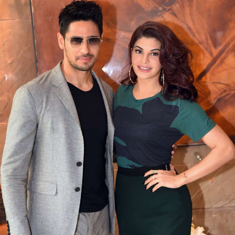 সিদ্ধার্থ জানিয়েছিলেন যে, তাঁর সঙ্গে জ্যাকলিনের কোনও সম্পর্ক নেই। তাঁরা দু’জনেই খুব ভাল বন্ধু। কোনও কালেই সিদ্ধার্থ ডেট করেননি জ্যাকলিনকে। তাঁদের দু’জনের সম্পর্ক নিয়ে মিথ্যা রটানো হয়েছে।